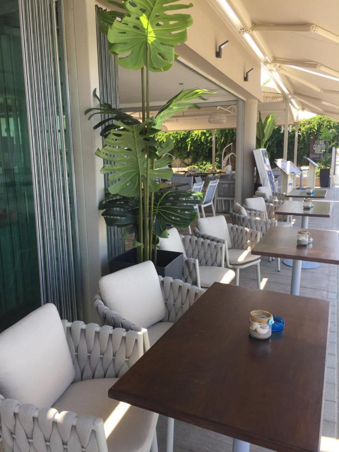 Princess Irini Sea Front Aparthotel Rethymno  Exterior photo